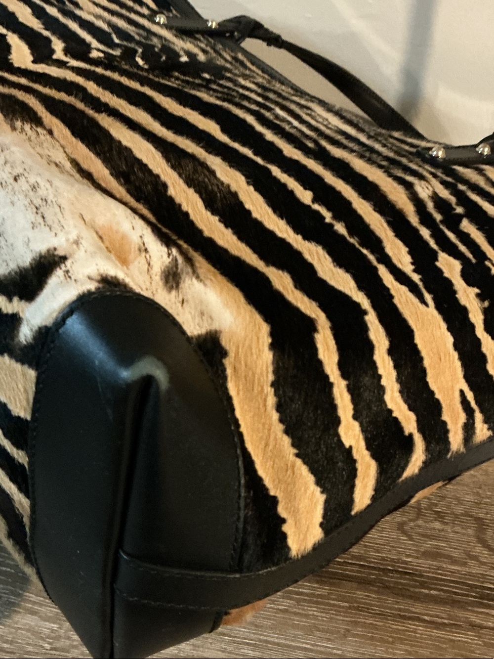 Gucci Tiger Stripe Pony Hair & Leather Craft Tote Bag Plus Pouch COA - Picture 6 of 15